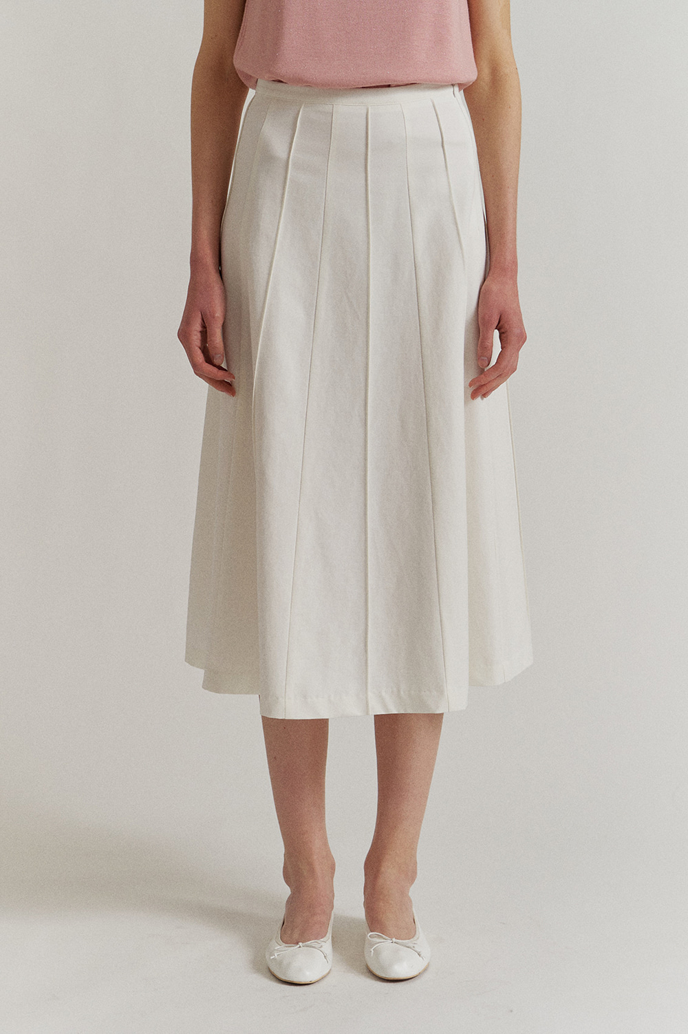 Lily Pleats Skirt in Pure White