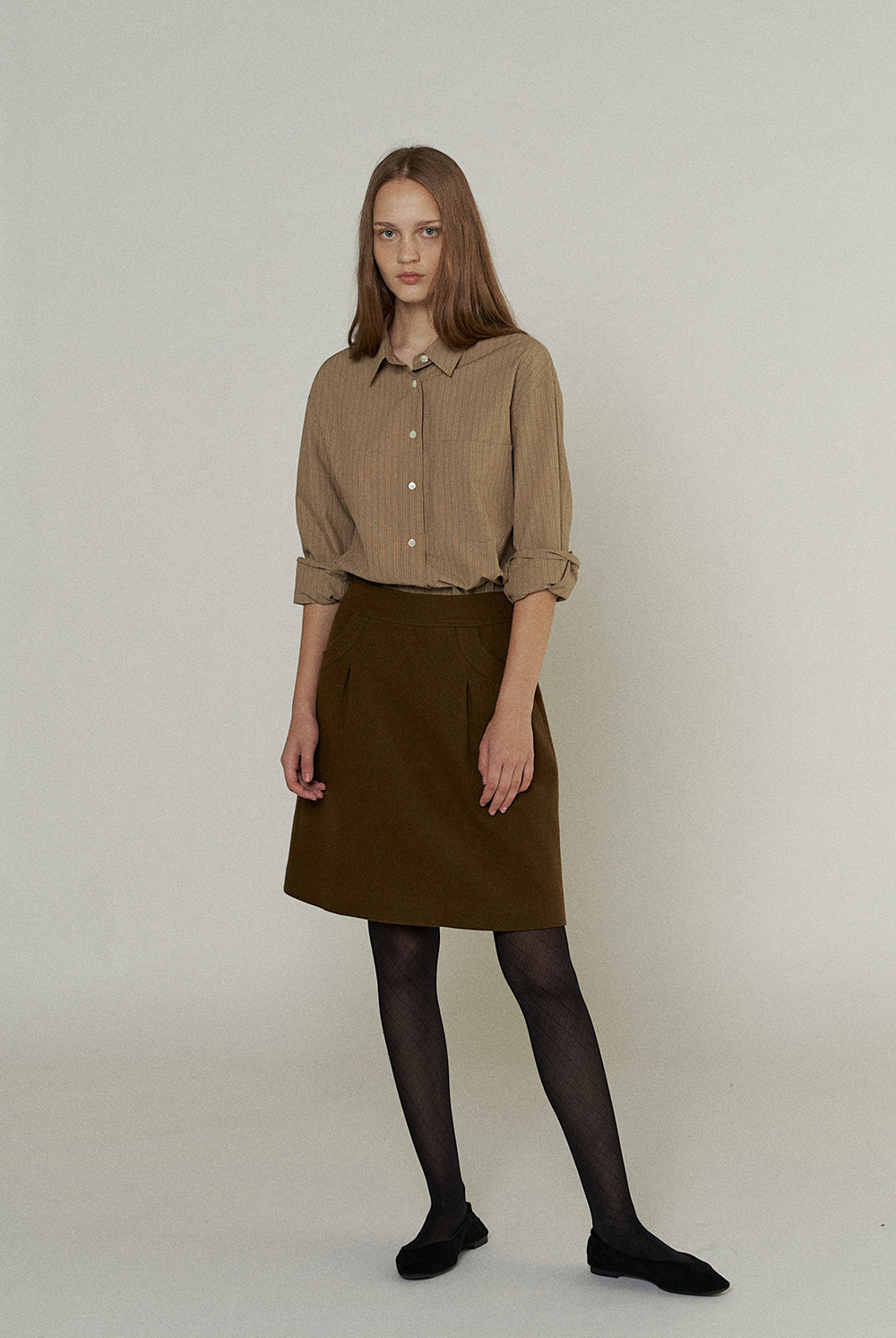 [REORDER] Half-Moon Pocket Skirt in Khaki Brown